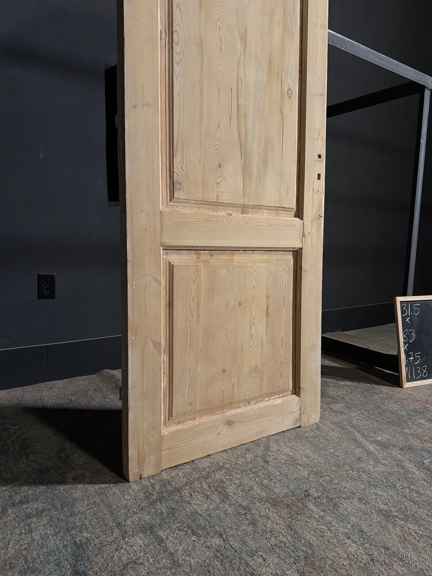 Antique Arched Solid Single Door - 31.5x83 - N138