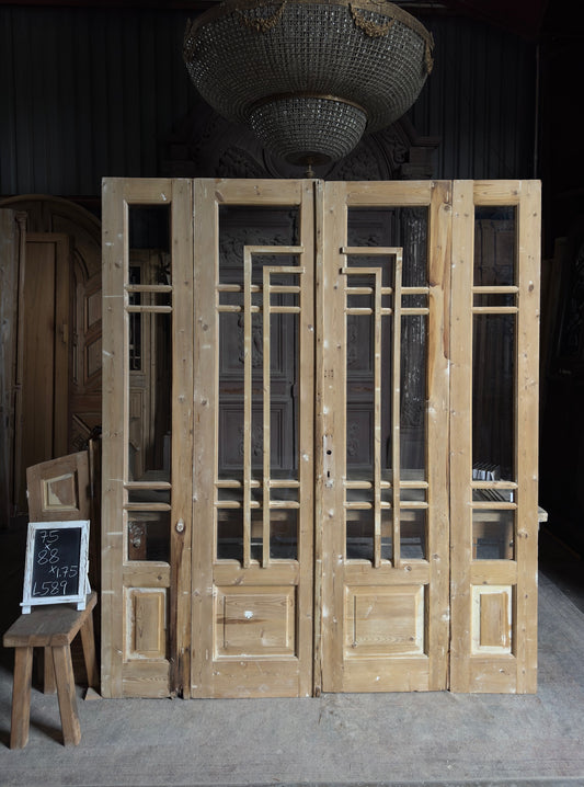 Antique Glass 24 Lite Bi-Fold Doors - 75x88 - L589