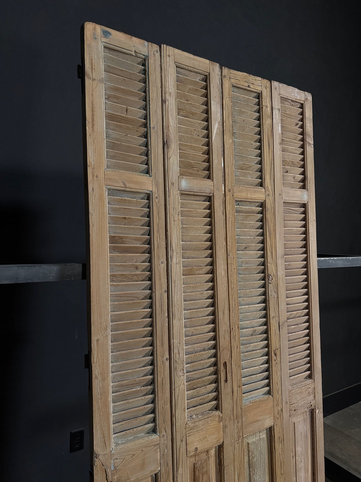 Antique Louvered 3 Panel Bi-Fold Doors - 43x91 - N304