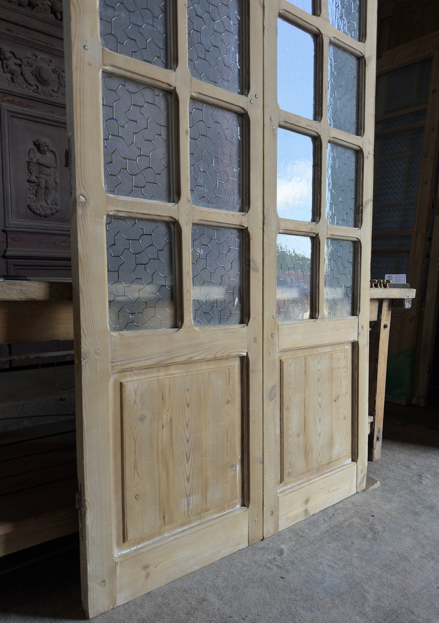 Antique Decorative Glass 8 Lite Arched French Doors - 44x81.5 - L685