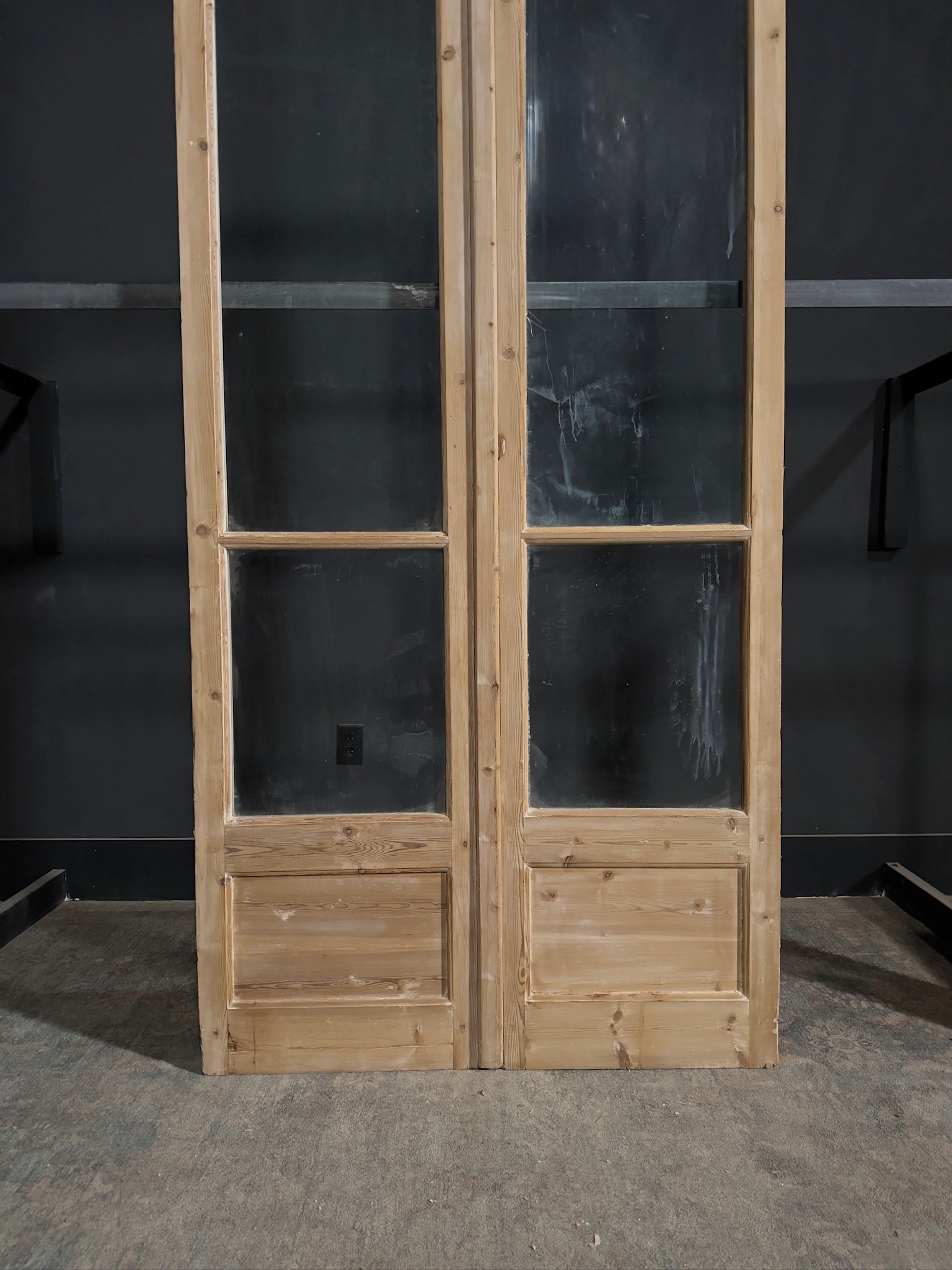 Antique Solid Double Doors - 44.25x92 - N315