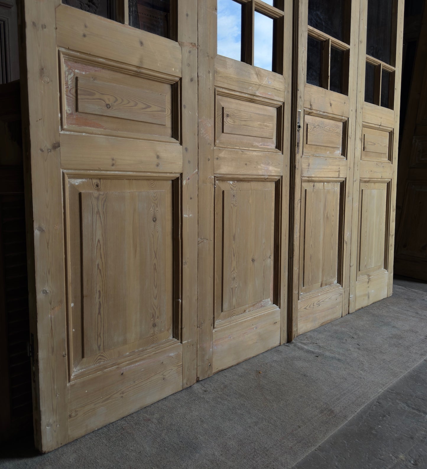 Antique Glass 5 Lite Bi-Fold Doors - 94.5x92.5 - L610