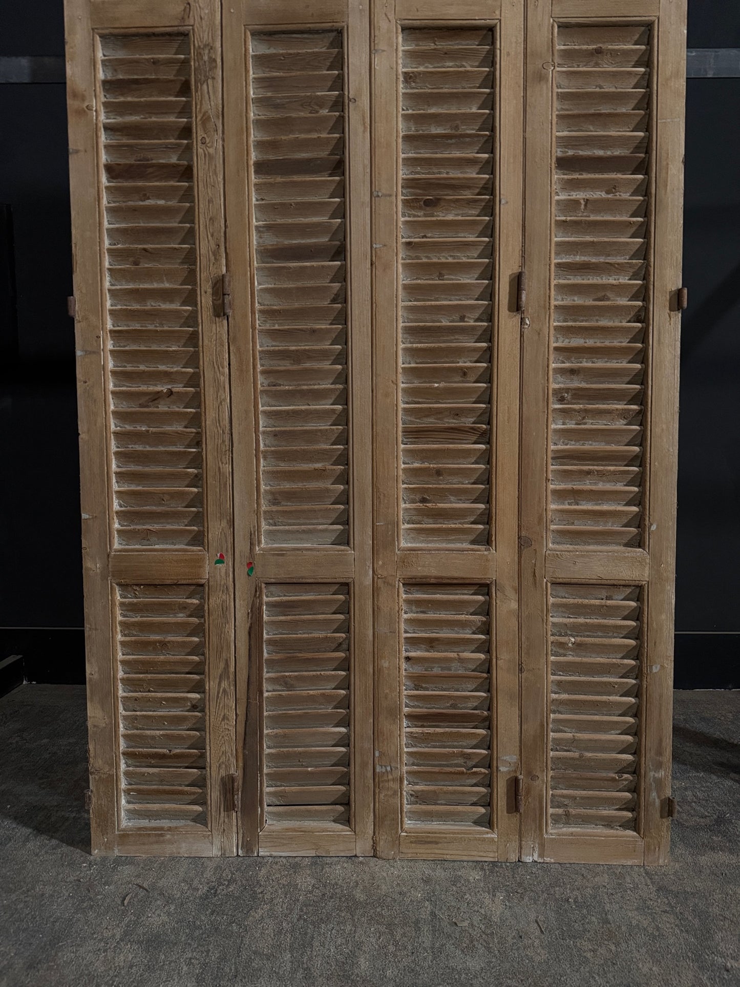 Antique Louvered 3 Panel Bi-Fold Doors - 43.5x86 - N396