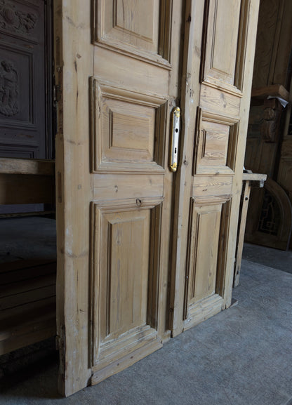 Raised Molding 3 Panel Antique Solid French Doors - 43x93 K403