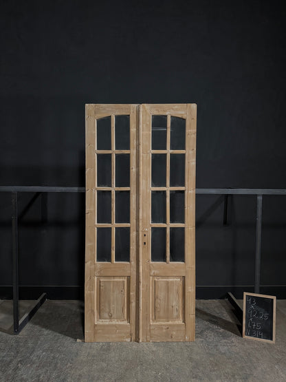 Antique Glass 7 Lite Arched French Doors - 43x92.25 - N314