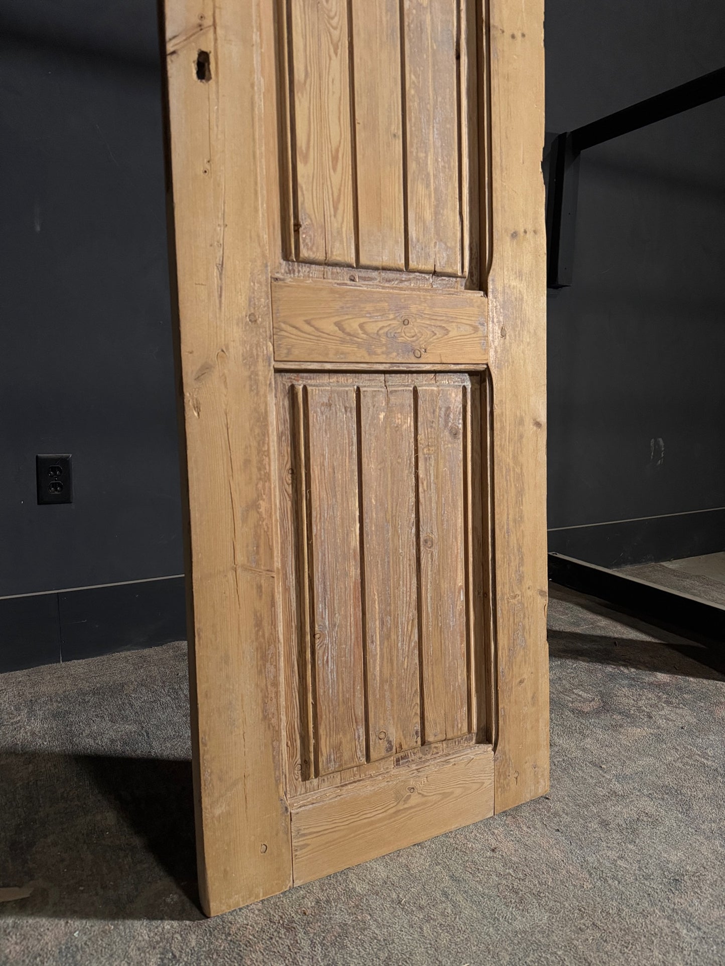 Antique Fluted Single Door - 23.25x78.5 - N454
