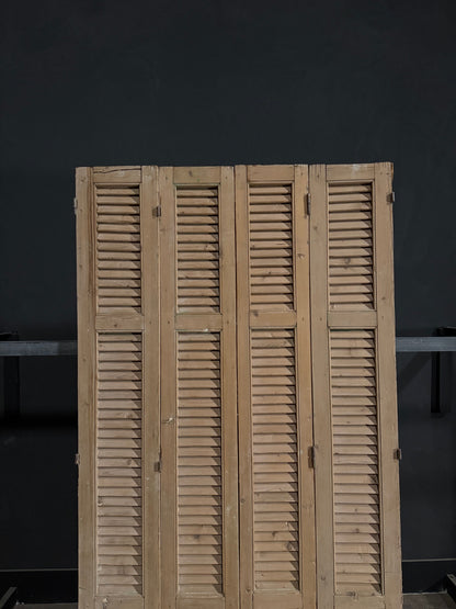 Antique Louvered Bi-Fold Doors - 45x85 - N307