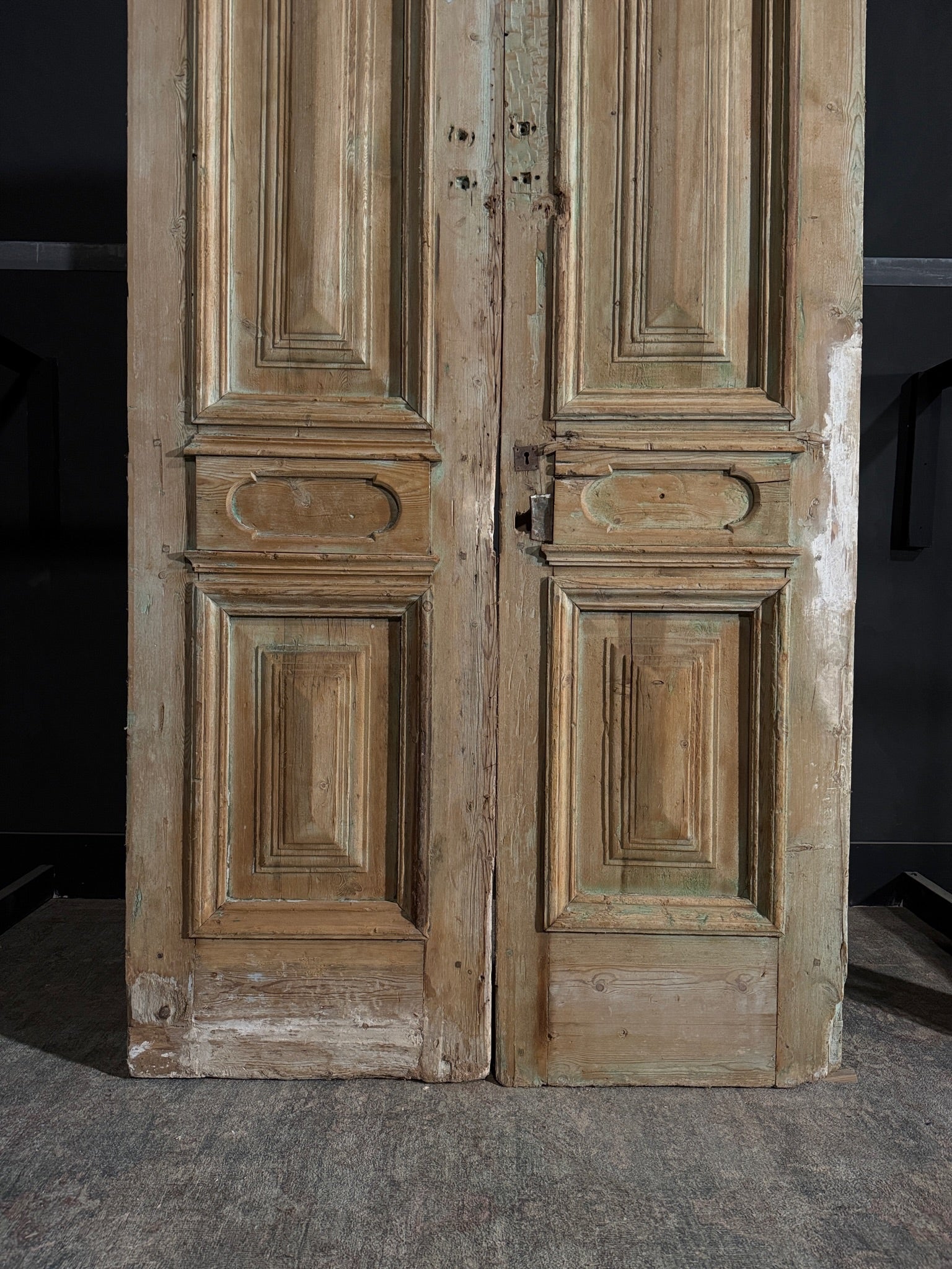 Antique 4 Panel Solid Double Doors - 51x98.5 - N120