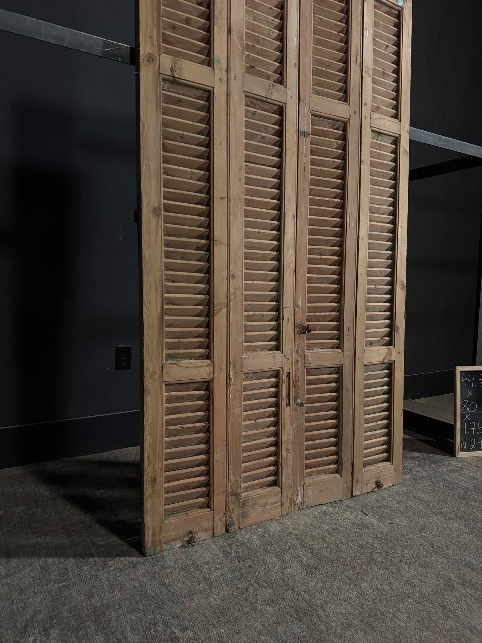 Antique Louvered Bi-Fold Doors - 44.75x80 - N299