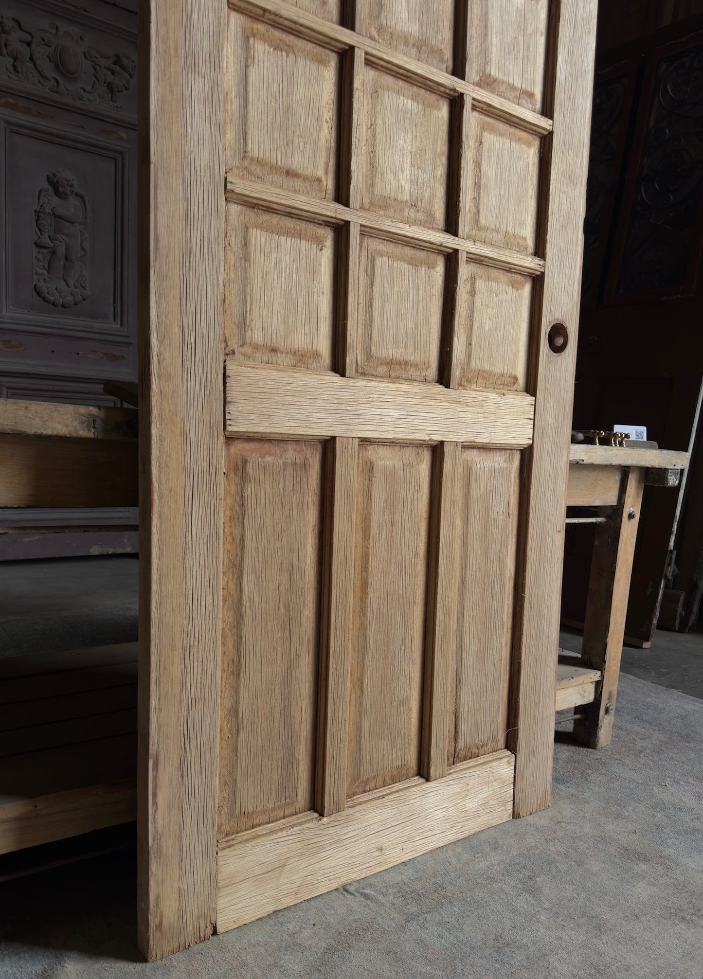 Antique Arched Panel Single Door - 35.5x82.5 - L422