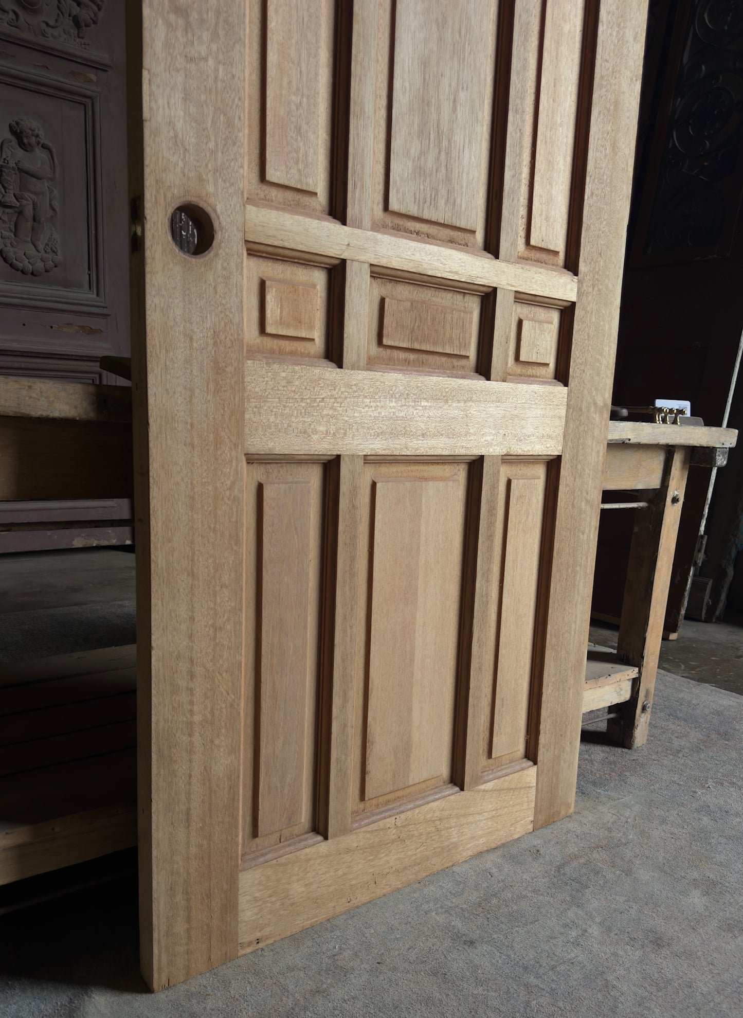 Antique Arched Panel Single Door - 35.5x84 - L418