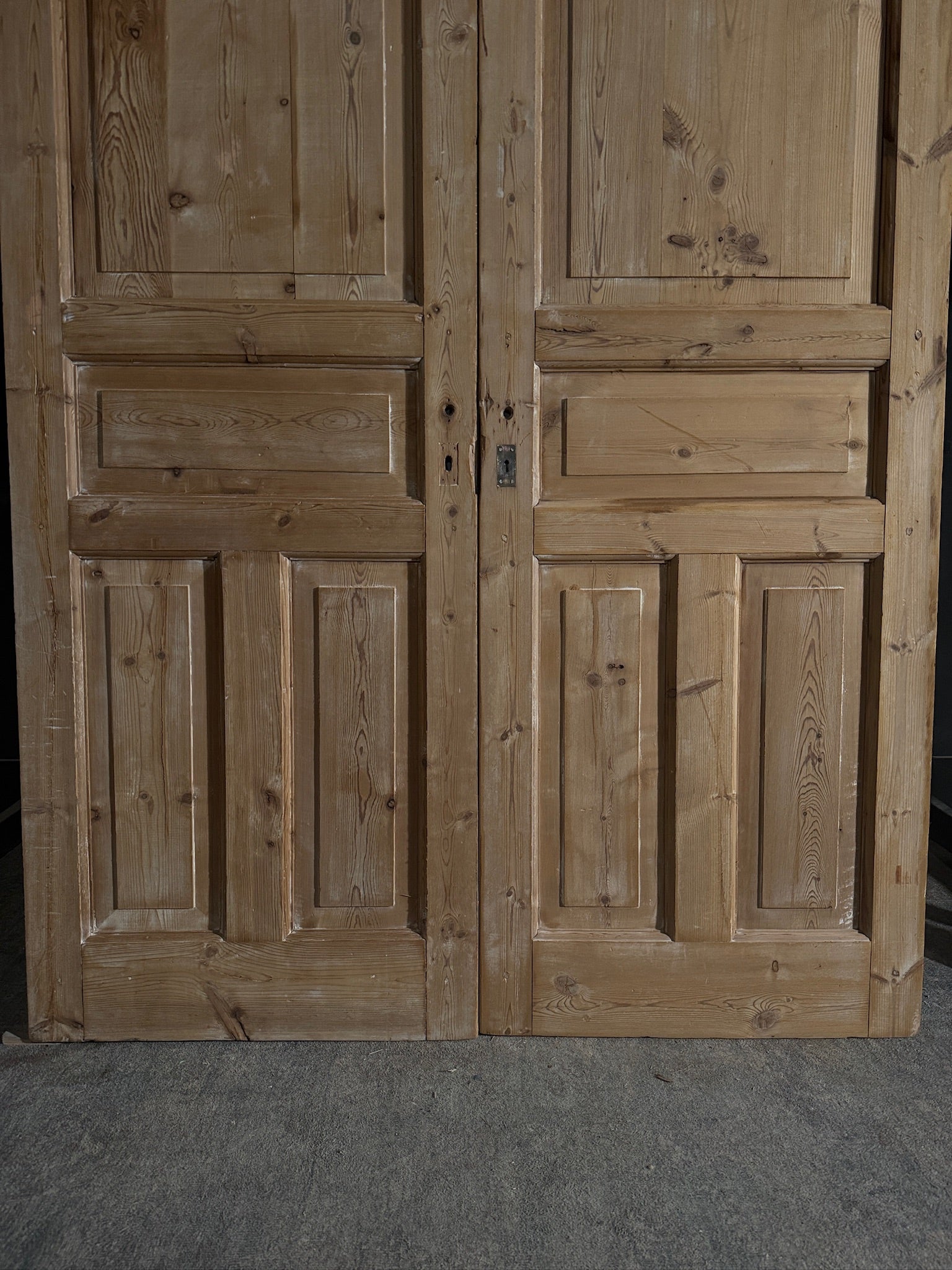 Antique 4 Panel Solid Double Doors - 60x80 - N499