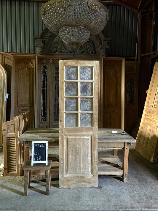 8 Lite Antique Glass Single Door - 25.5x82 - L68