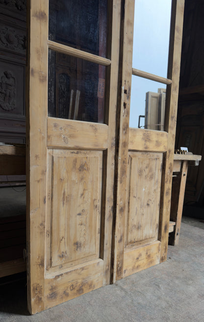 Antique Glass 4 Lite French Doors - 42.5x94.5 - L553