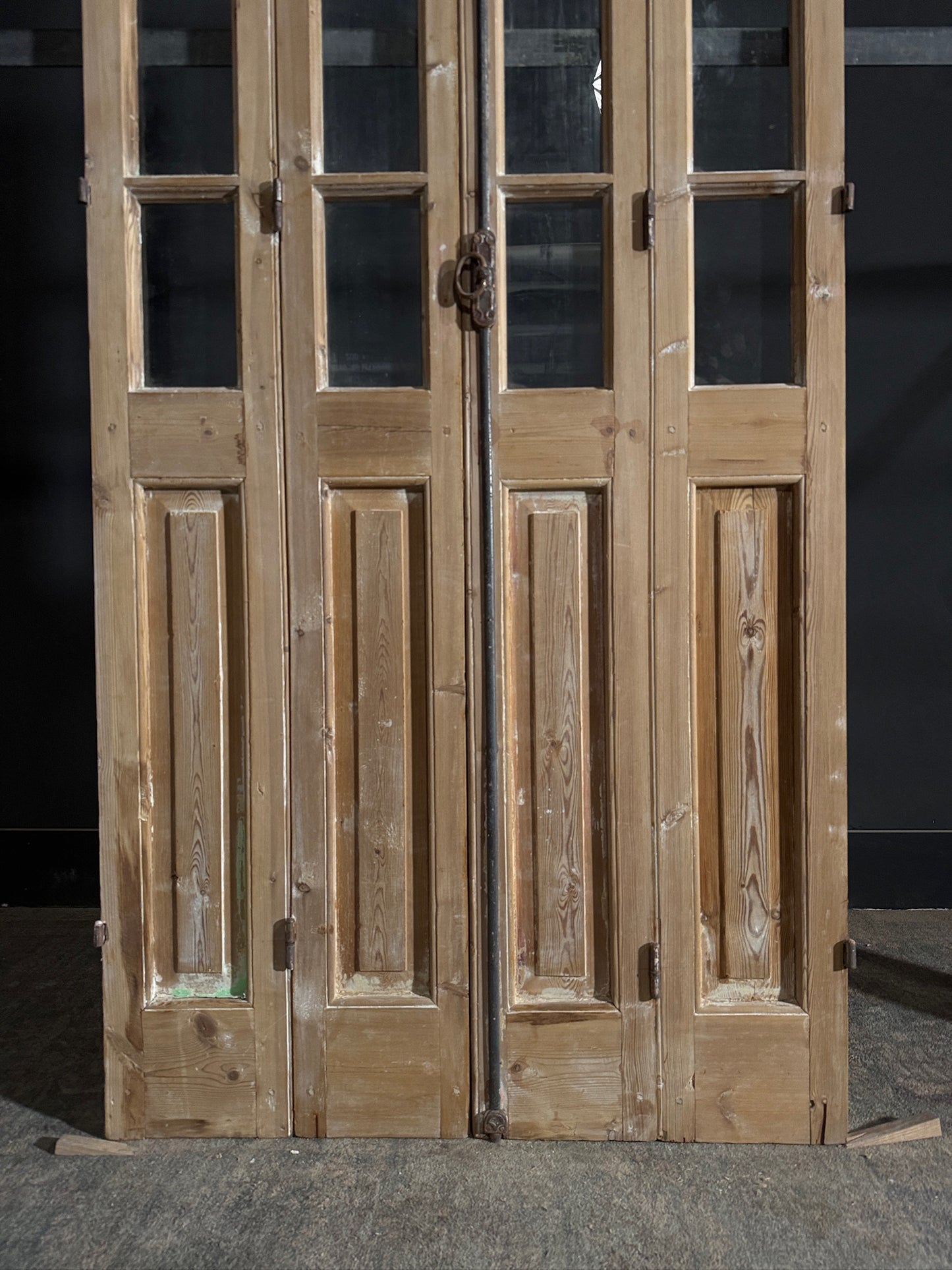 Antique Glass 3 Lite Bi-Fold Doors - 39.5x94 - N441