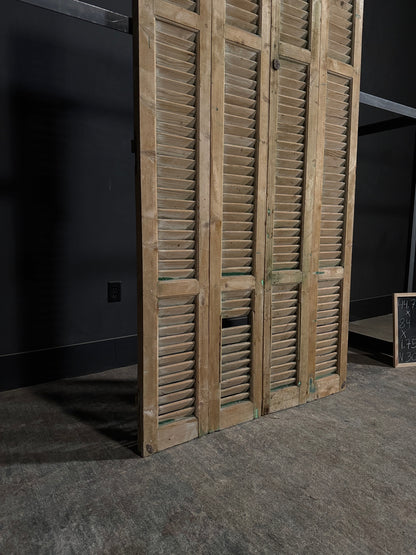 Antique Louvered Bi-Fold Doors - 44.75x84 - N300