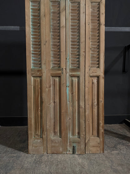 Antique Louvered 3 Panel Bi-Fold Doors - 36x86 - N297