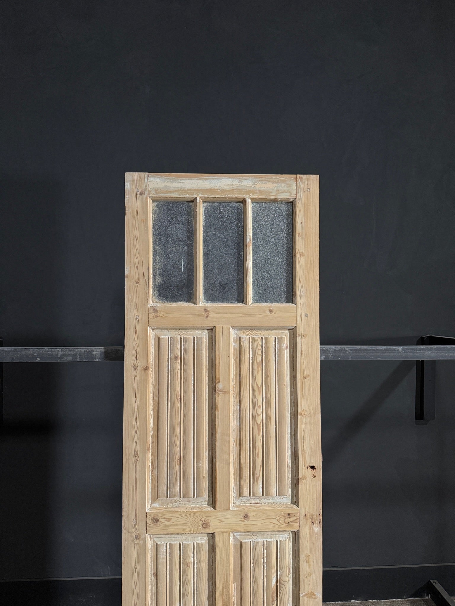 Antique Fluted Single Door - 28.25x85 - N77