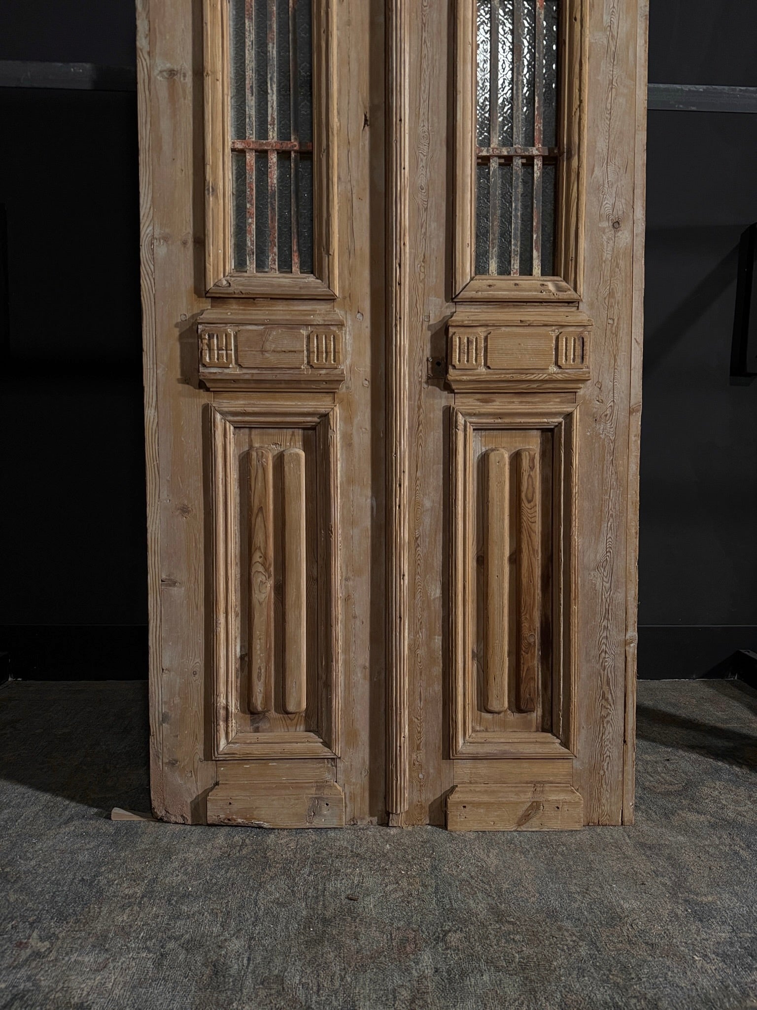 Antique Iron Single Door - 39.25x94.75 - N43