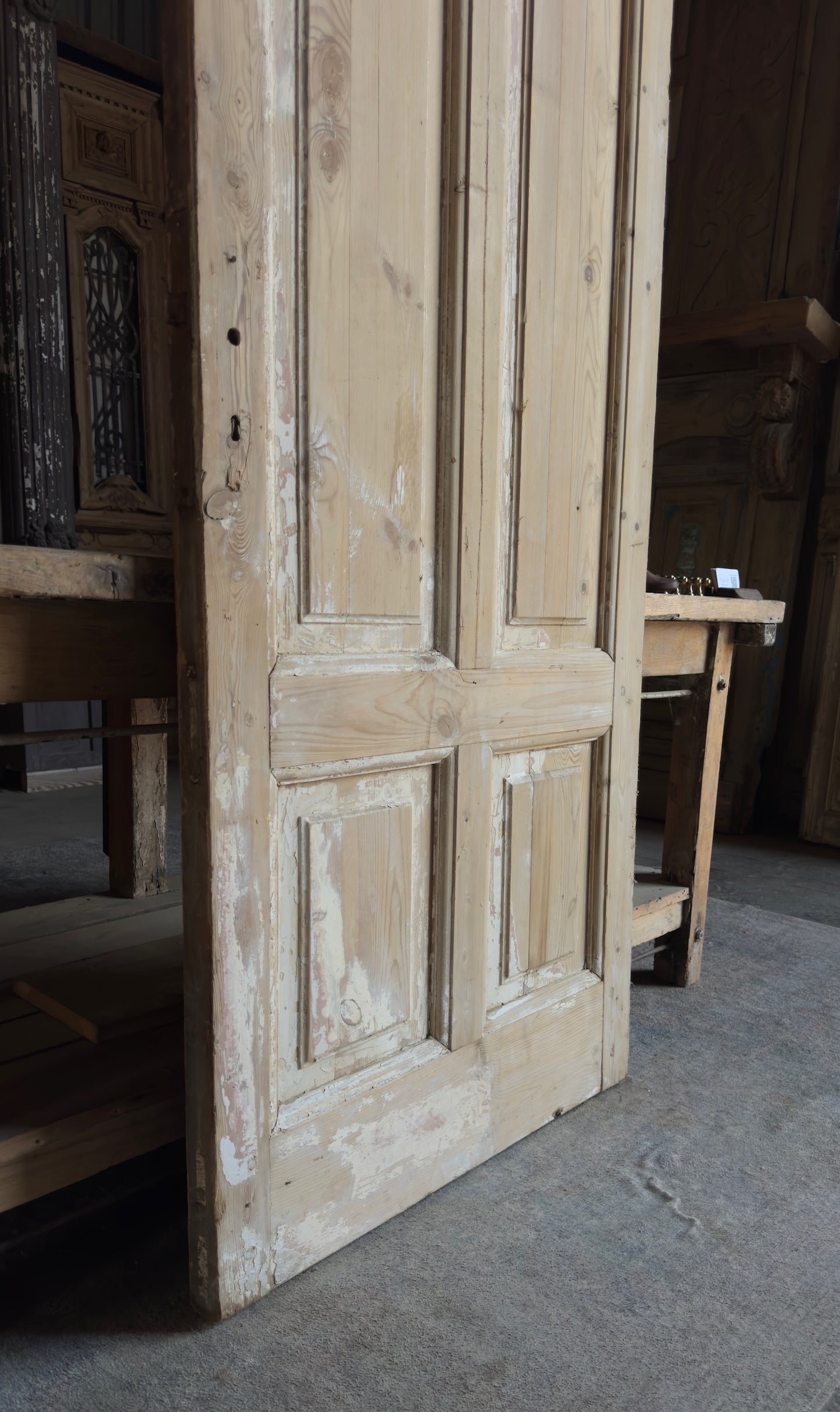 4 Panel Single Solid Antique Door - 32x82 - L185