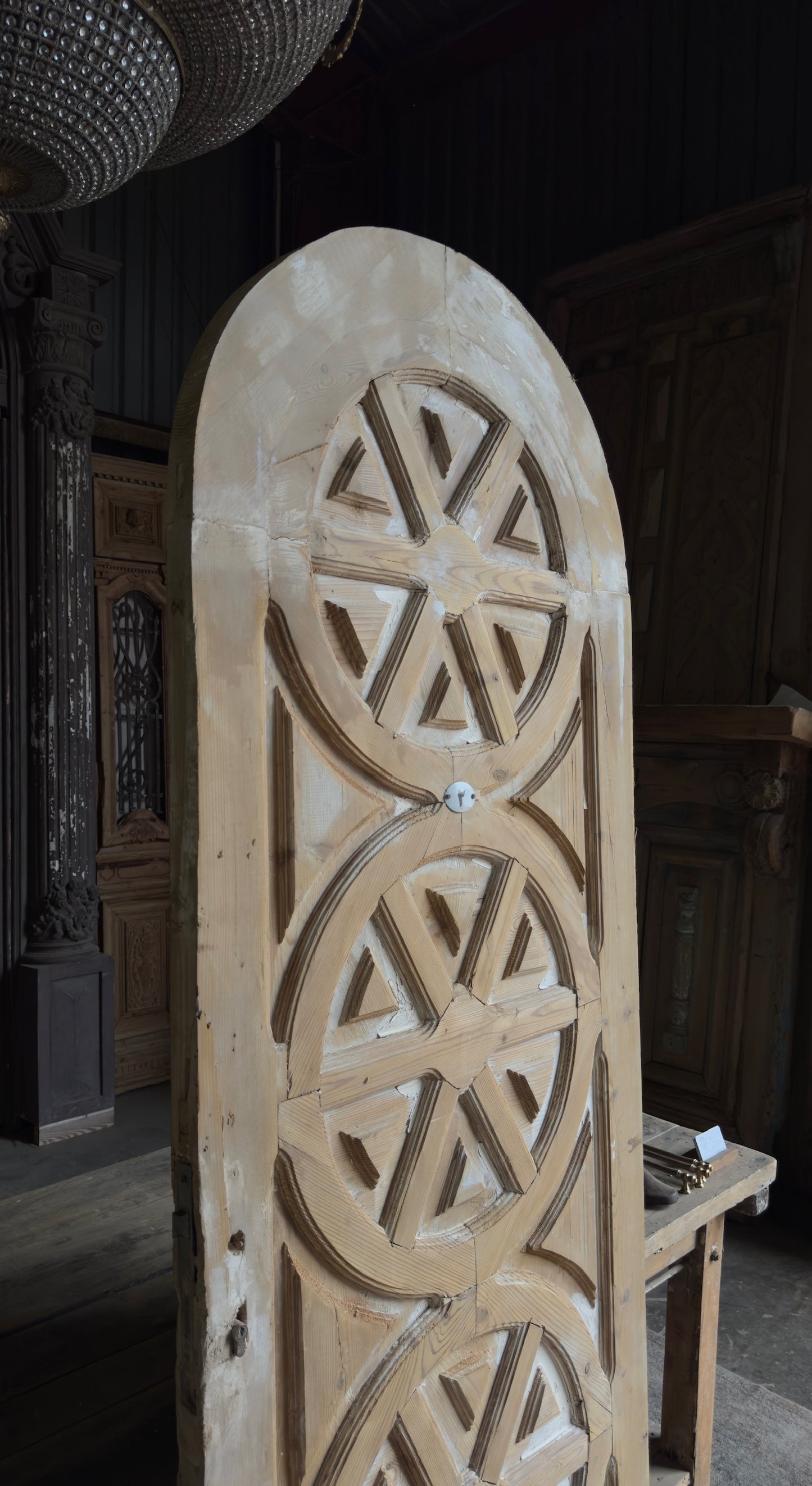 Triple Rosette Antique Arched Solid Single Door - 32x87 - L146