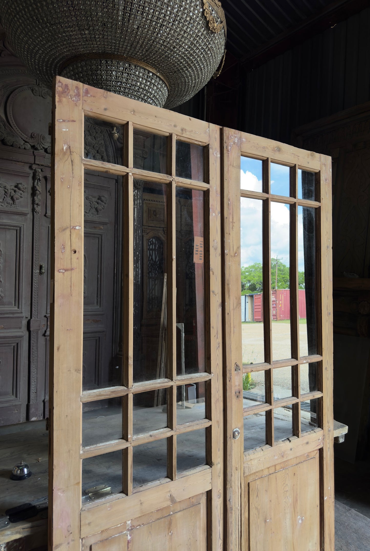 Antique Glass 12 Lite French Doors - 61x91.5 - L607