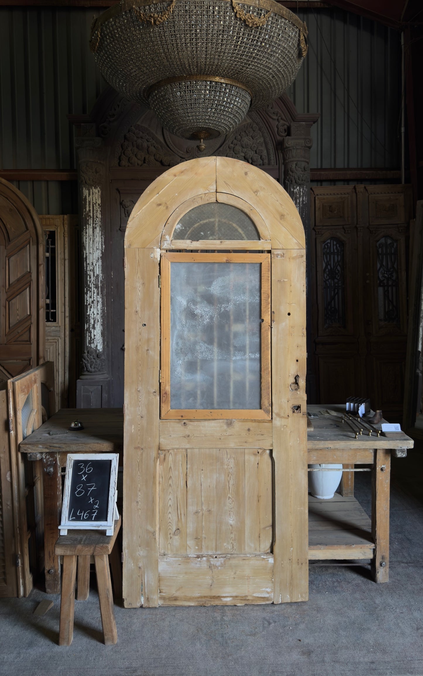 Antique Arched Iron Insert Single Door - 36x87 - L467