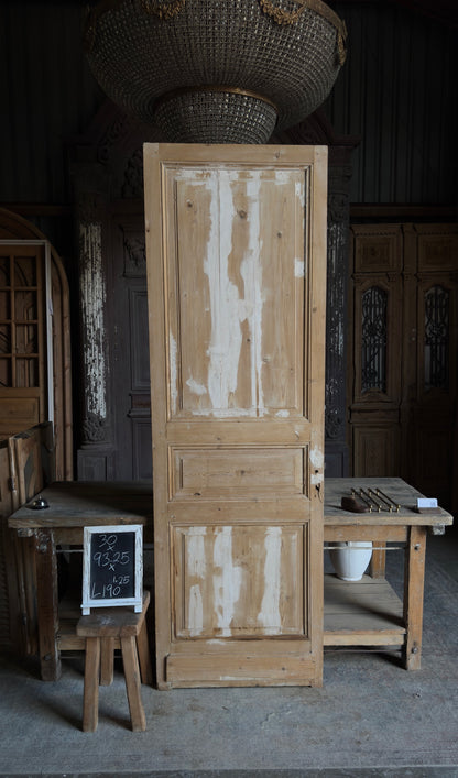3 Panel Single Solid Antique Door - 30x93.25 - L190