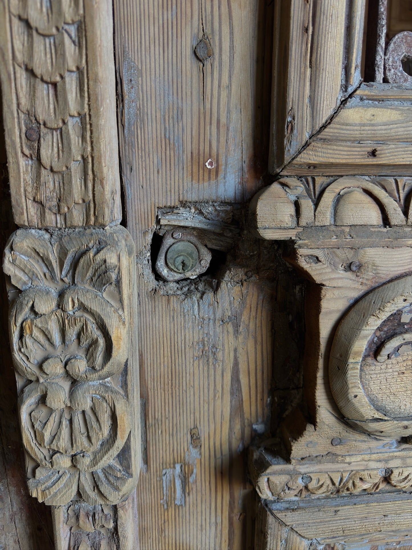 Grand Antique Iron French Doors - 57.5x110 - L205