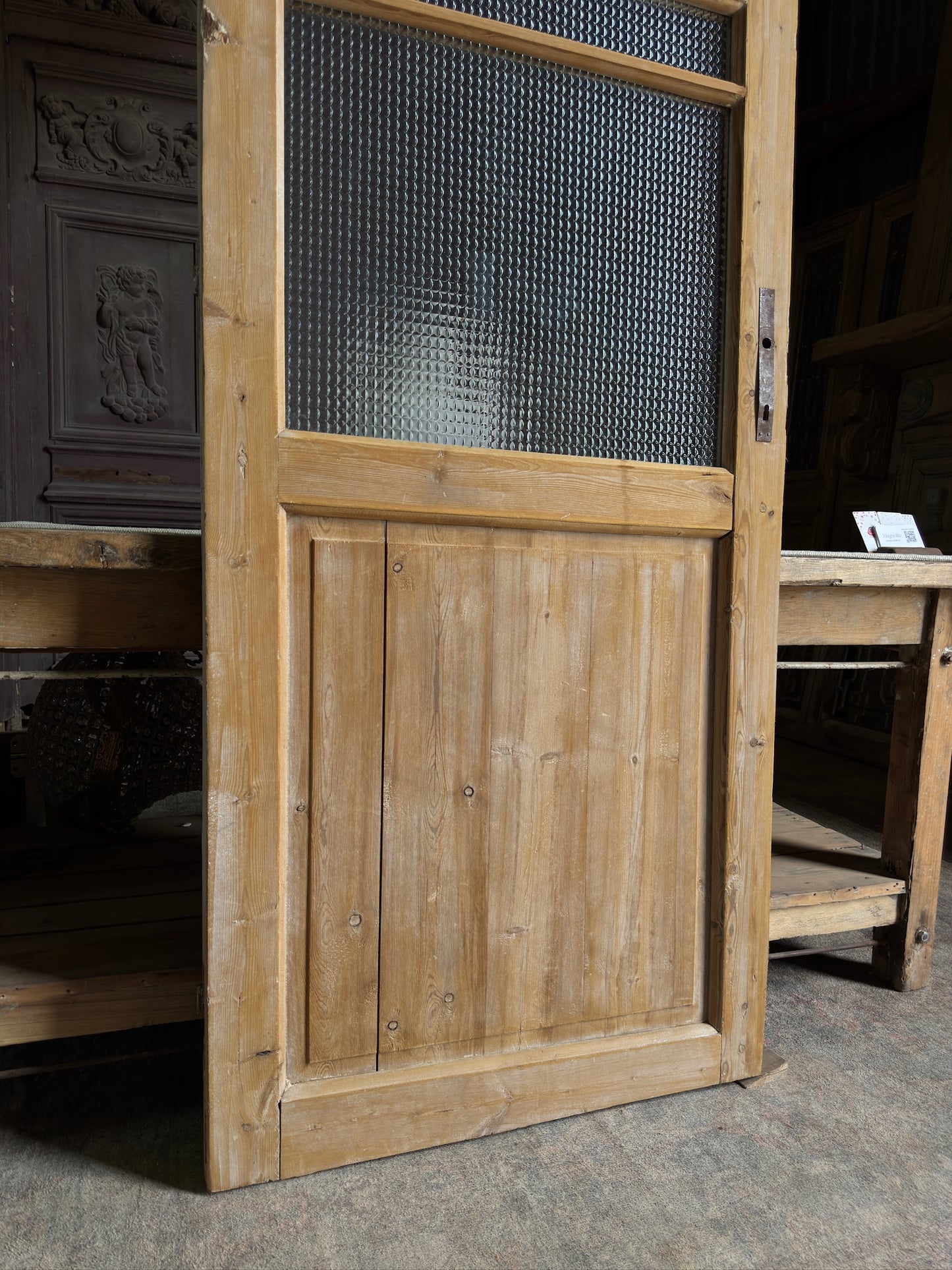 Single Antique Double Reeded Glass Door - 32x82 J525
