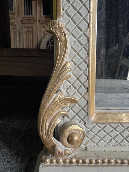 (The Angelique) Cherub Medallion Hand Crafted Giltwood Mirror - 33 x 71.5 M10