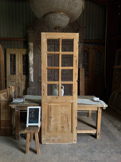 8 Lite Antique Glass Single Door - 28x86 J486
