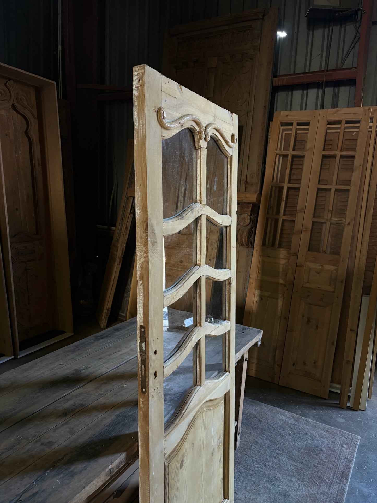 Antique Glass Single Door With Arched Design - 30x79 - L62