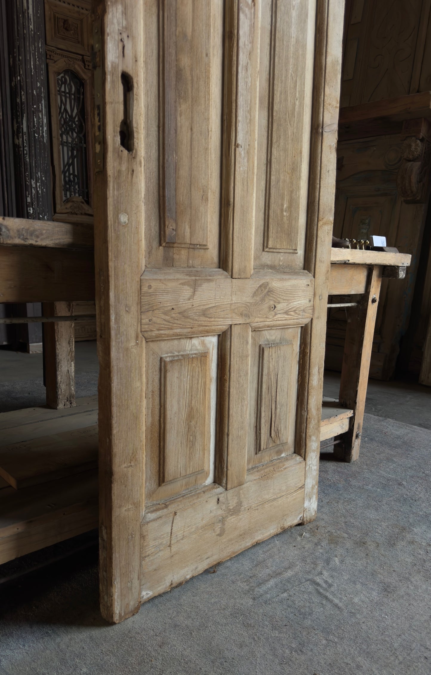 4 Panel Single Solid Antique Door - 27.5x82 - L184