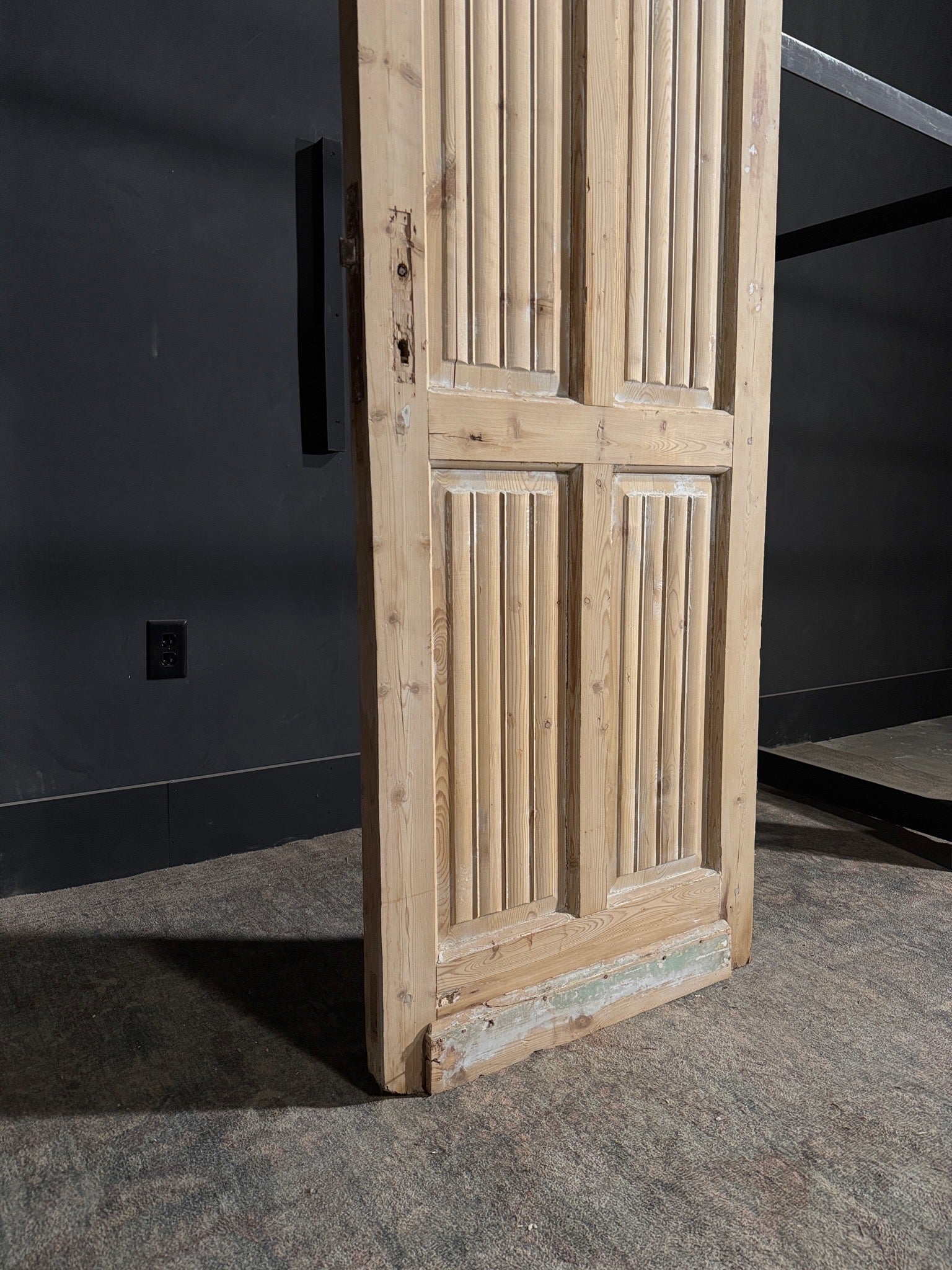 Antique Fluted 3 Lite Single Door - 28x83.25 - N114