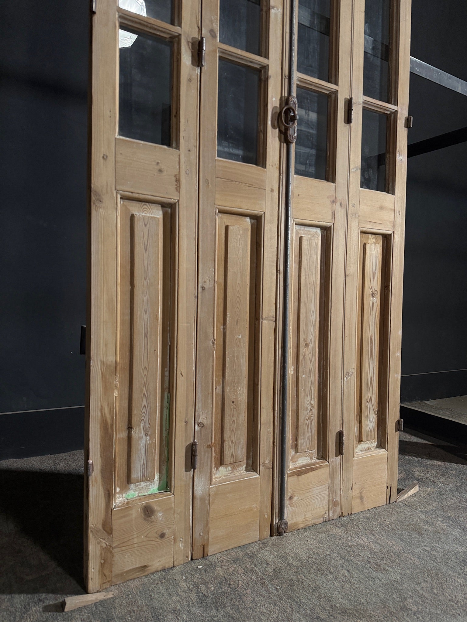 Antique Glass 3 Lite Bi-Fold Doors - 39.5x94 - N441