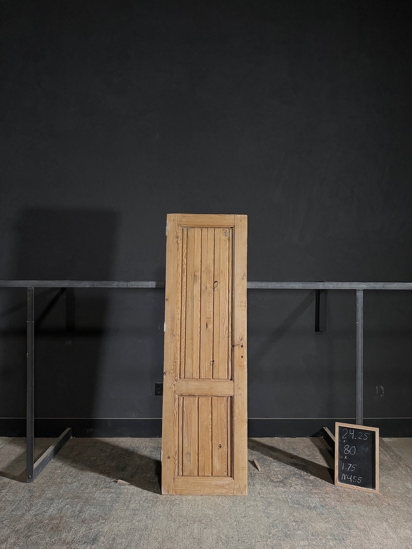 Antique Fluted Single Door - 24.25x80 - N455