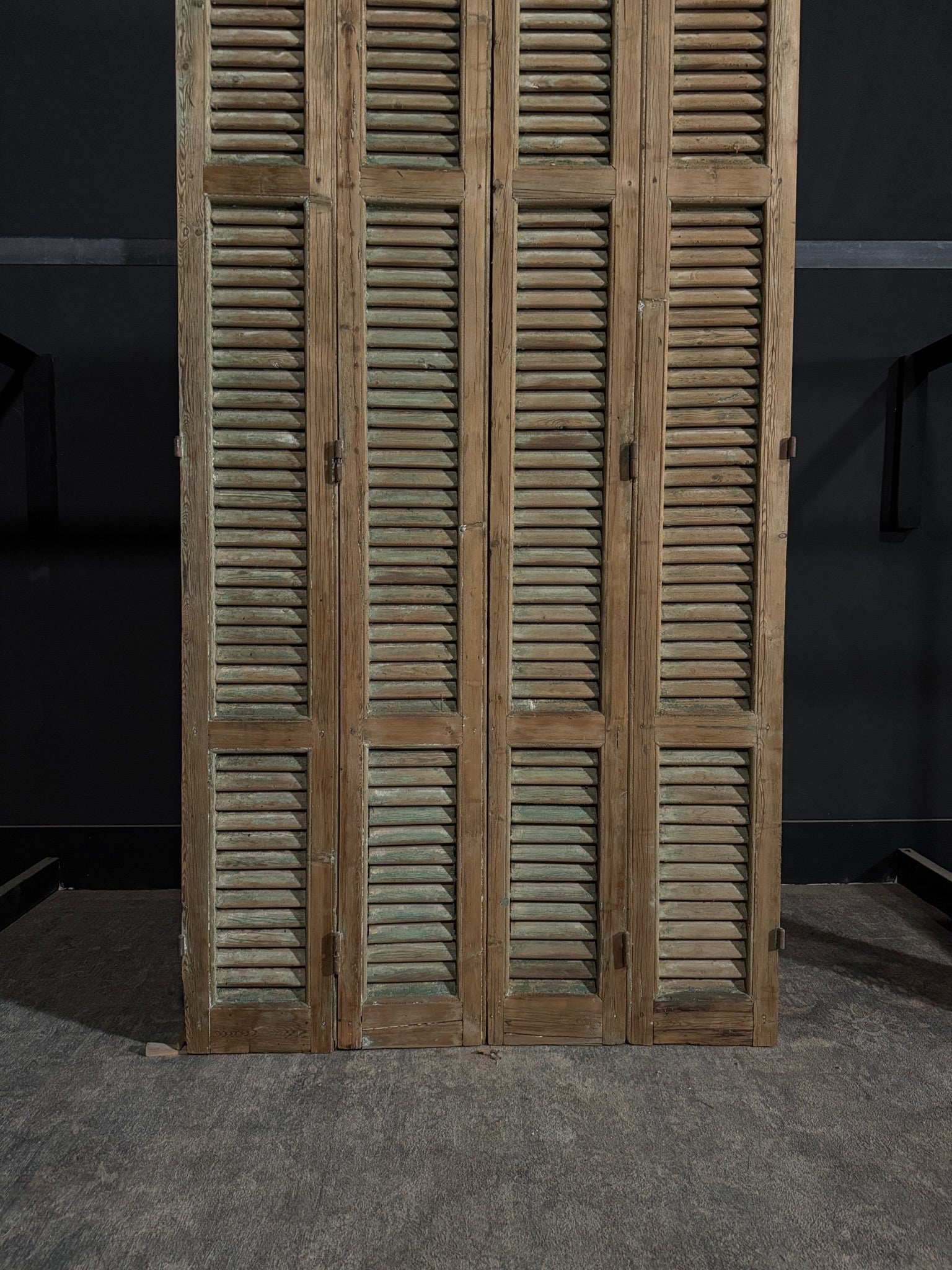 Antique Louvered Bi-Fold Doors - 44x85.5 - N306