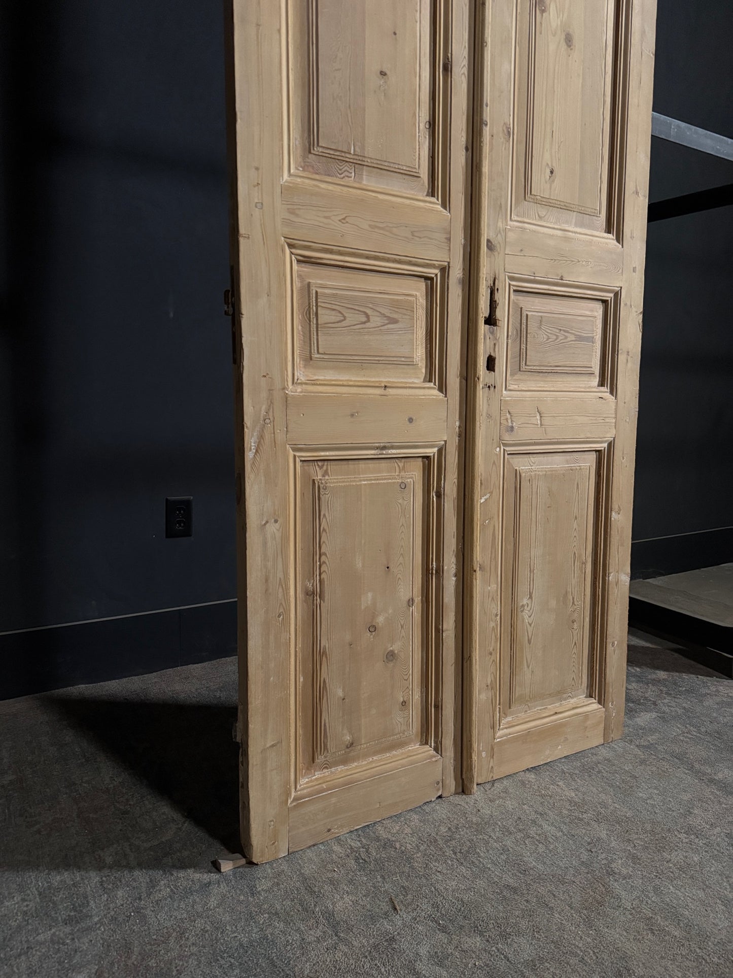 Antique 3 Panel Solid Double Doors - 39.5x94.5 - N381