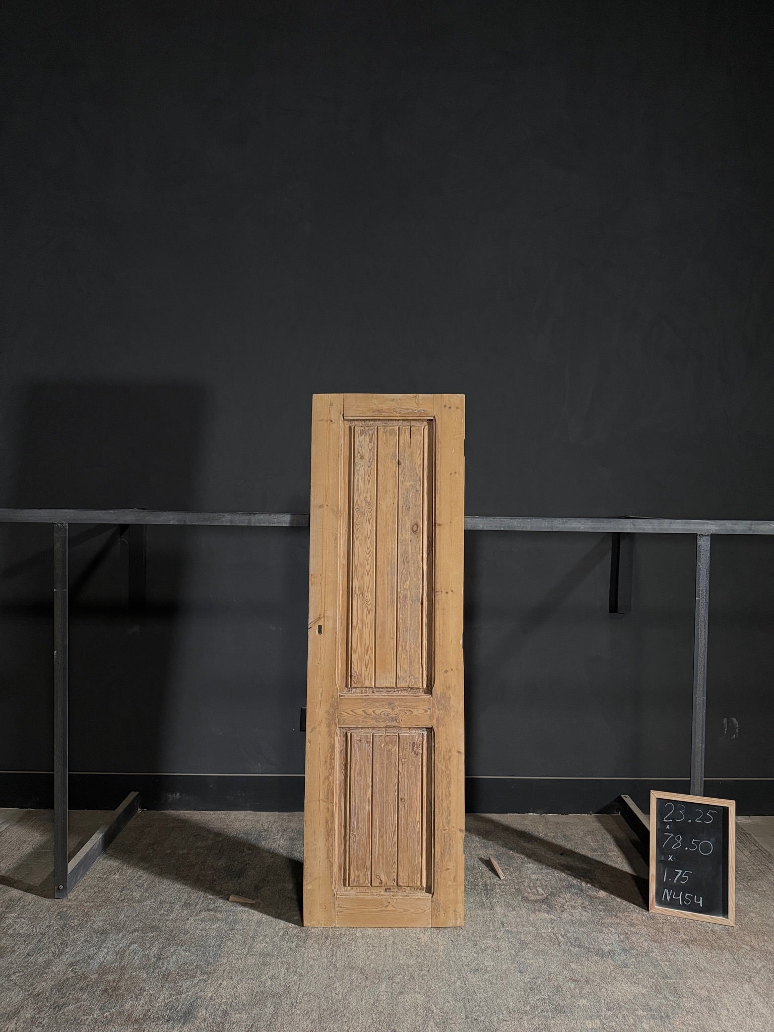Antique Fluted Single Door - 23.25x78.5 - N454