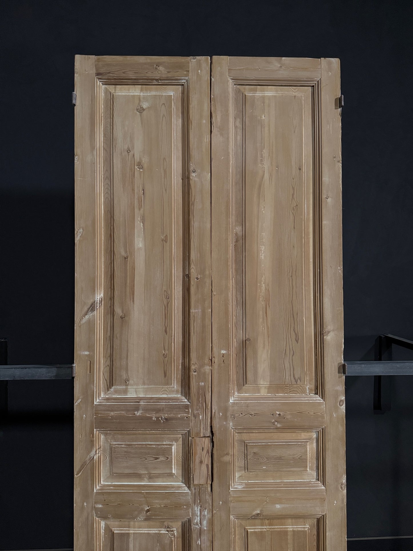 Antique Solid Double Doors - 43.25x110.5 - N325
