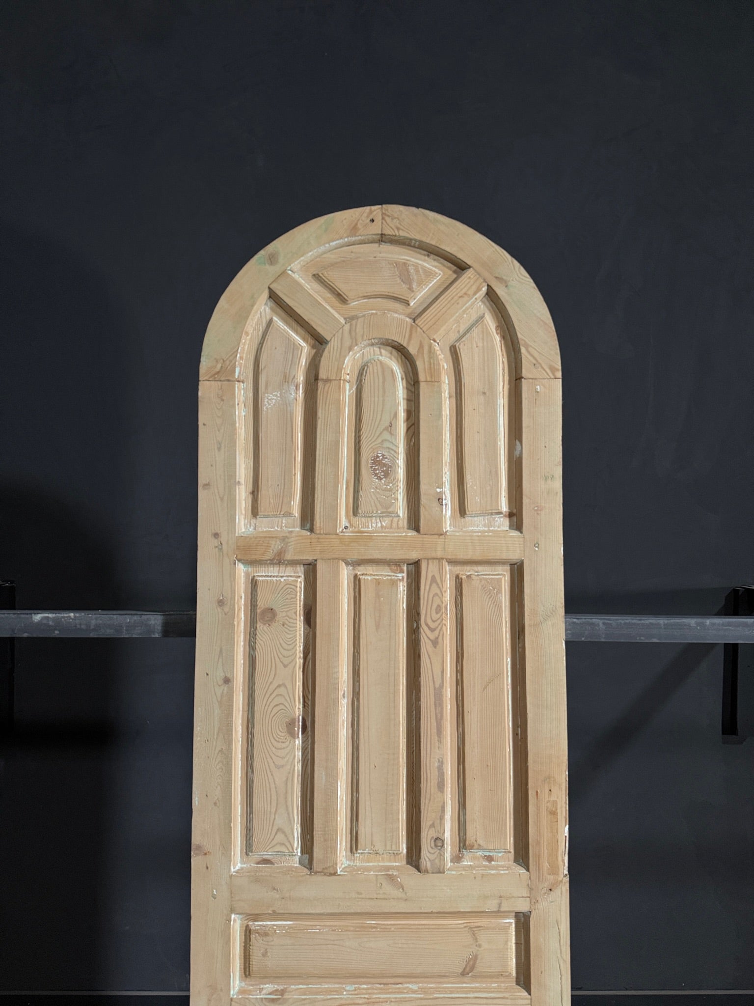Antique Arched Solid Single Door - 30.25x94 - N125