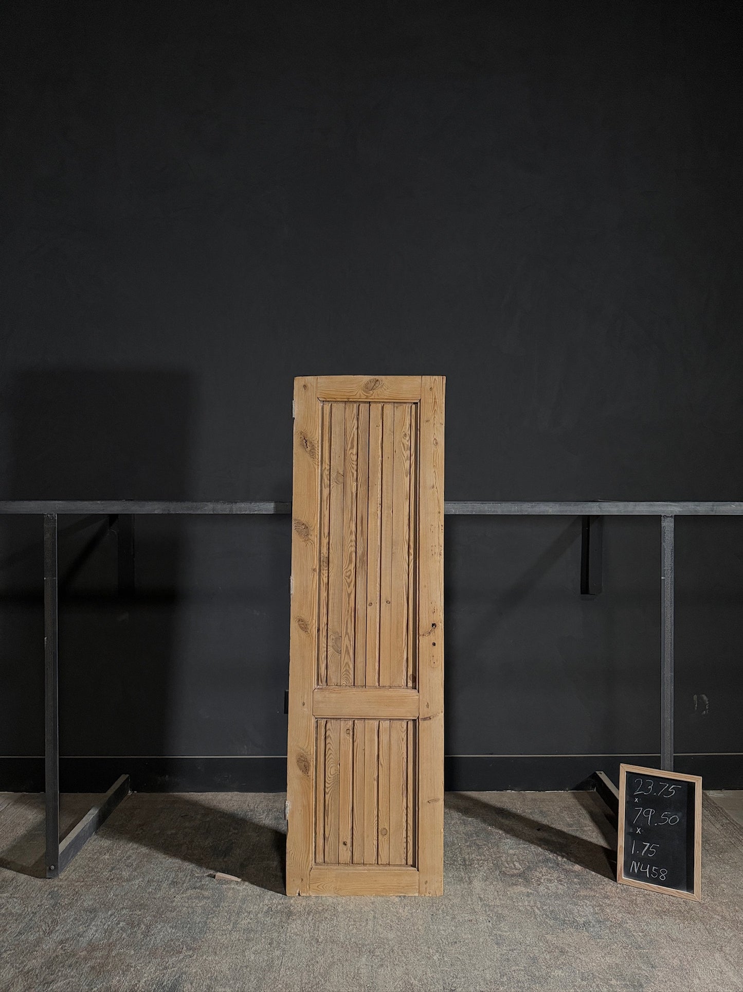 Antique Fluted Single Door - 23.75x79.5 - N458