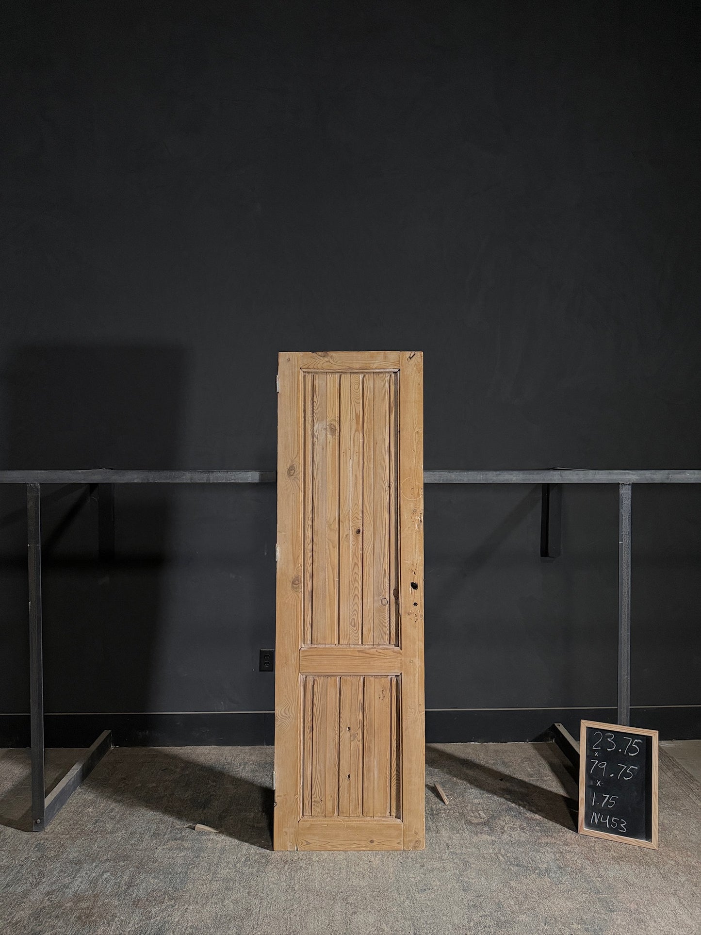 Antique Fluted Single Door - 23.75x79.75 - N453