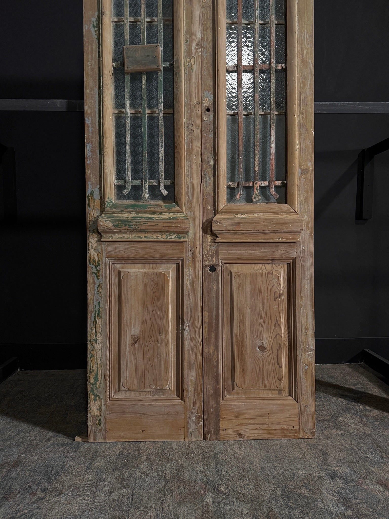 Antique Iron Single Door - 39.75x97 - N39