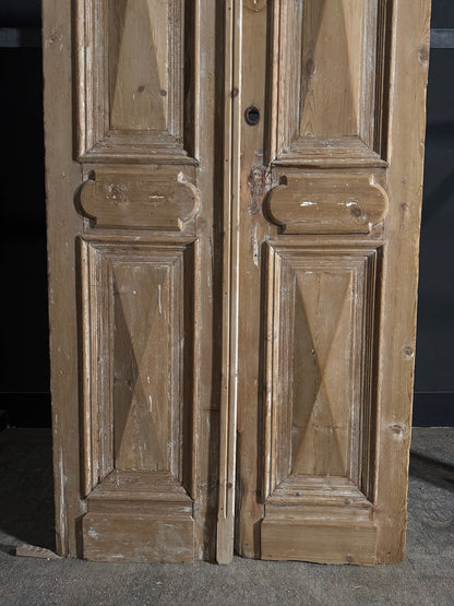 Antique Fluted 3 Panel Double Doors - 40.75x97 - N656