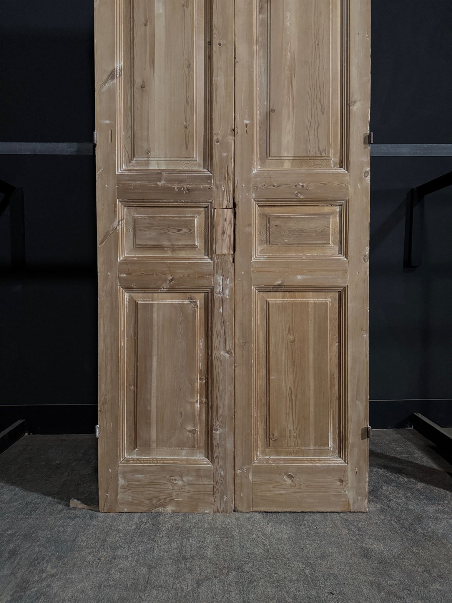 Antique Solid Double Doors - 43.25x110.5 - N325