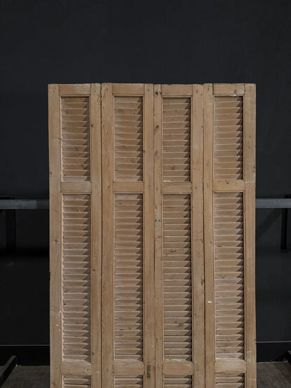 Antique Louvered Bi-Fold Doors - 45x85 - N307