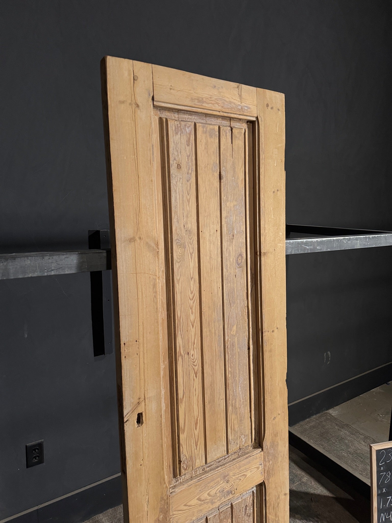 Antique Fluted Single Door - 23.25x78.5 - N454