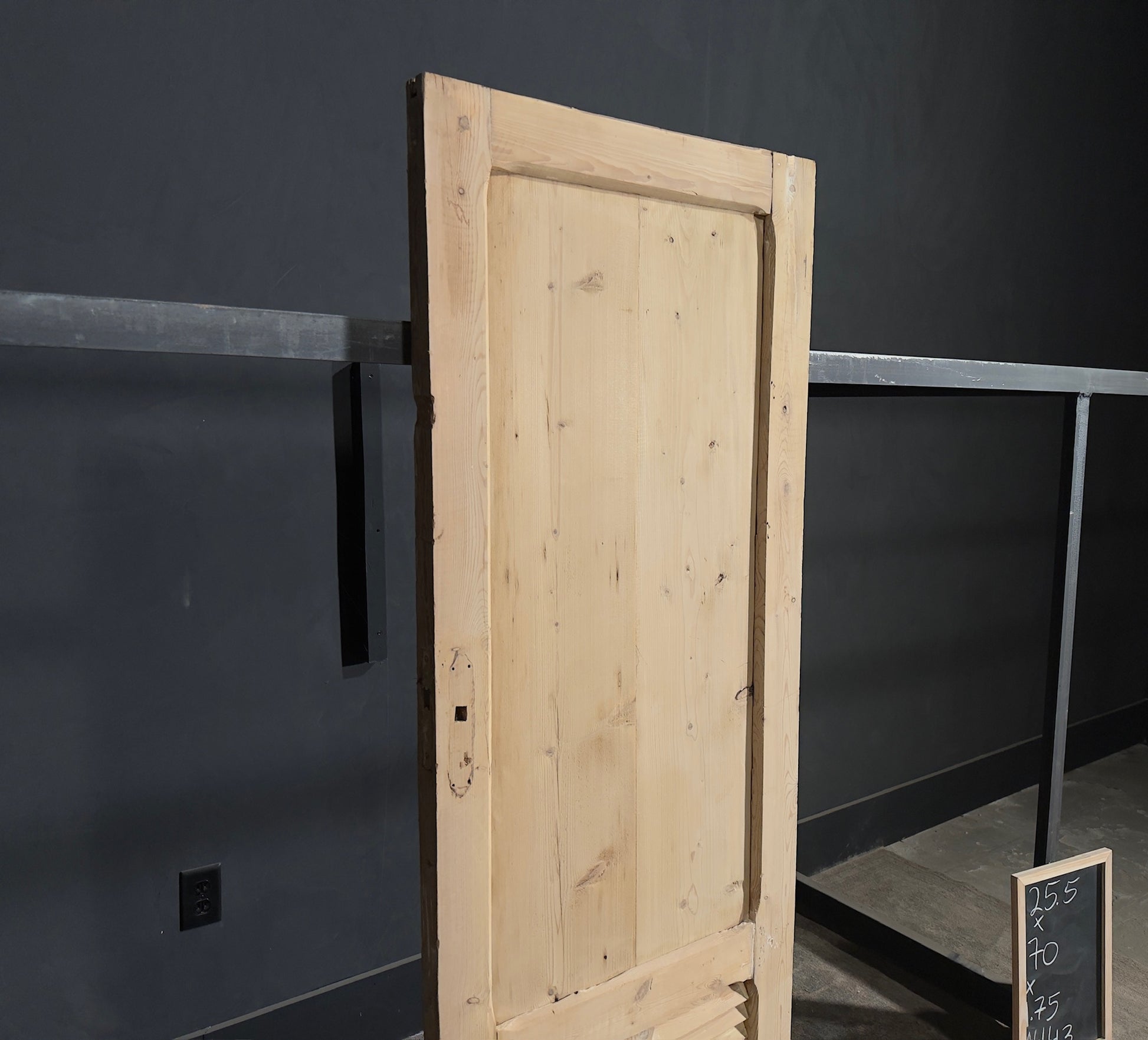 Antique Louvered 1 Panel Single Door - 25.5x70 - N143